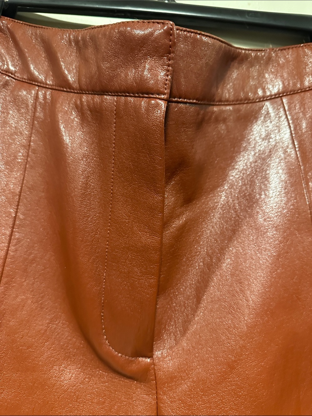 High-Rise-never worn Faux Leather Wide-Leg Shorts in Brick Red - Picture 2 of 4